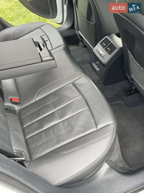 Седан Audi A4 2019 в Киеве