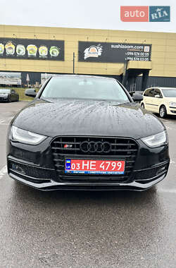 Седан Audi A4 2016 в Рівному