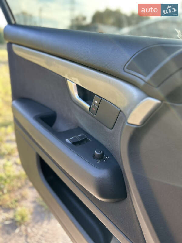 Универсал Audi A4 2004 в Носовке