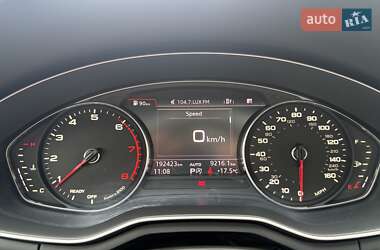 Седан Audi A4 2015 в 