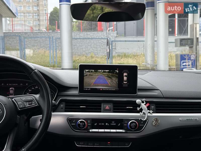 Седан Audi A4 2015 в Львові