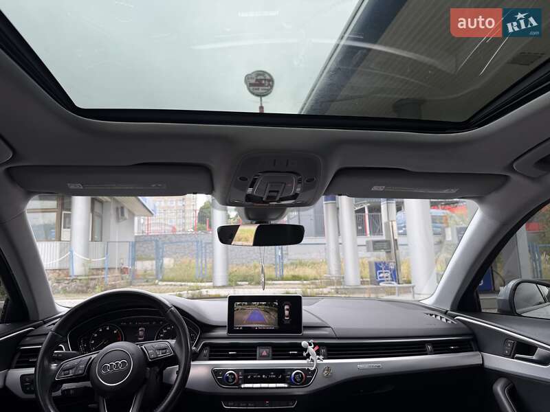 Седан Audi A4 2015 в Львові