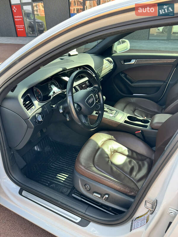 Седан Audi A4 2013 в Глевасі