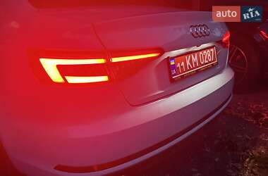 Седан Audi A4 2018 в 
