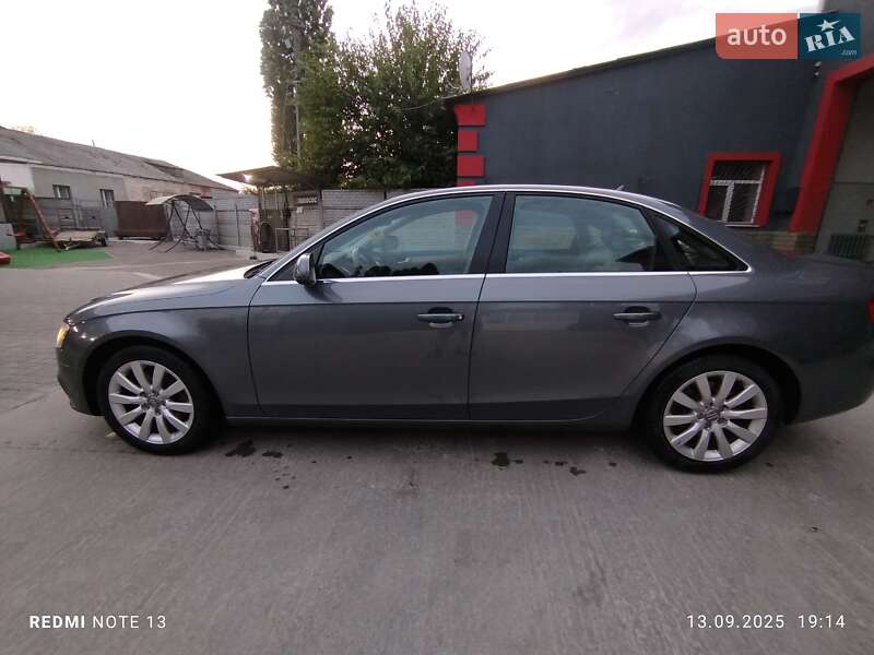 Седан Audi A4 2012 в Белой Церкви