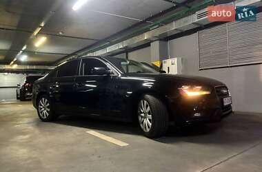 Седан Audi A4 2013 в Киеве