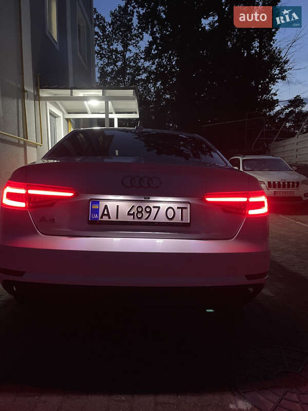 Седан Audi A4 2015 в Ирпене