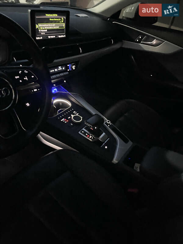 Седан Audi A4 2015 в Ирпене