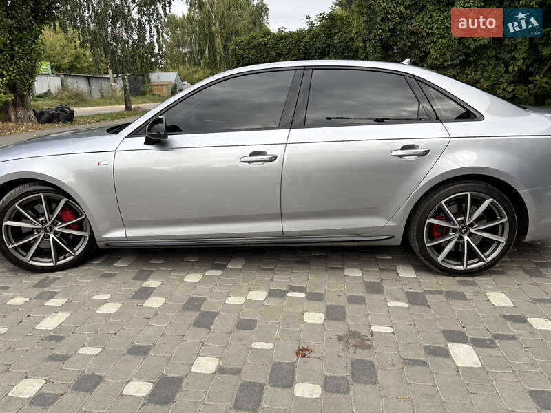 Седан Audi A4 2017 в Вышгороде