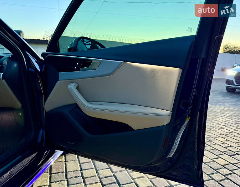 Седан Audi A4 2019 в Днепре