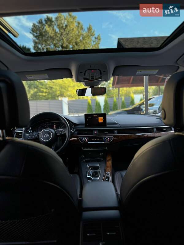 Седан Audi A4 2019 в Житомире