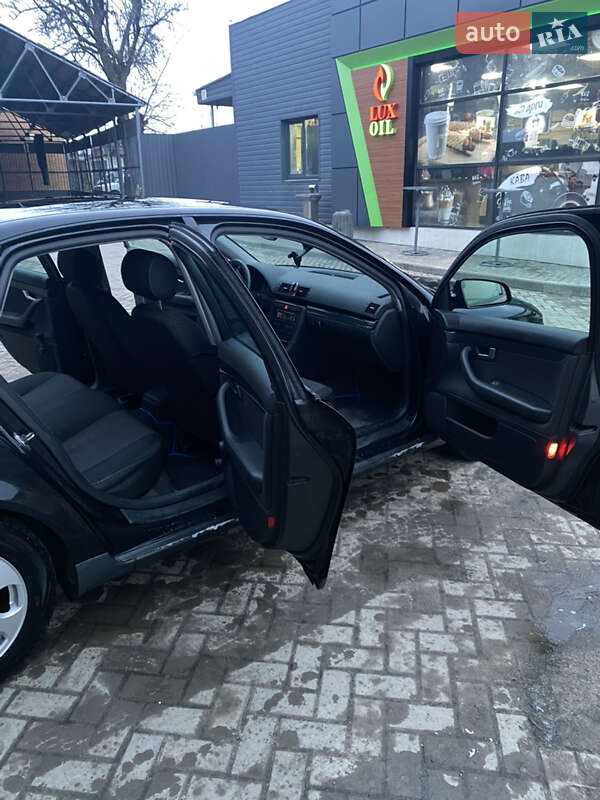 Седан Audi A4 2003 в Киеве