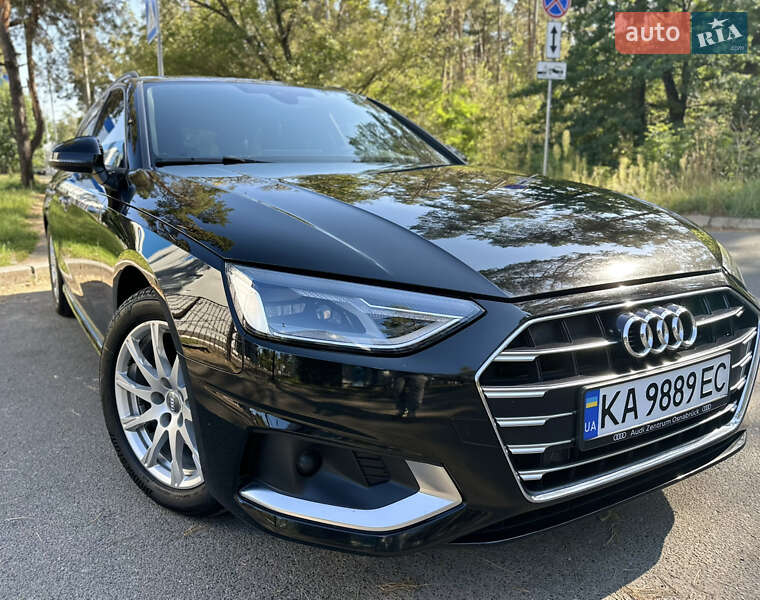 Универсал Audi A4 2021 в Киеве