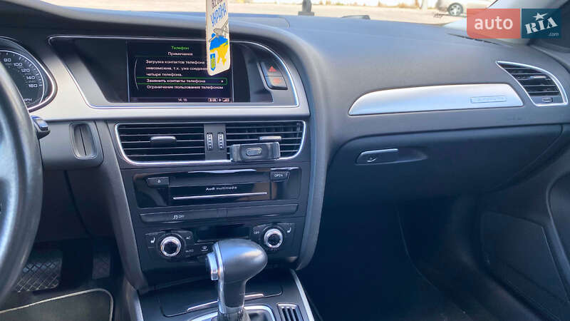 Седан Audi A4 2013 в Киеве