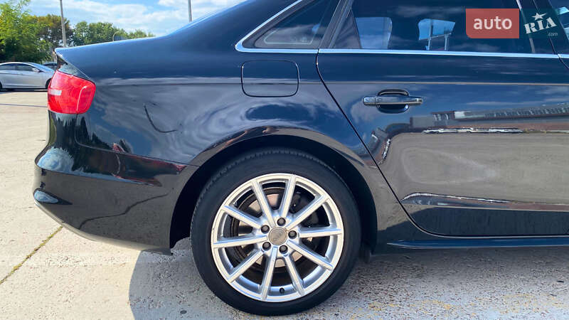 Седан Audi A4 2013 в Киеве