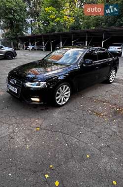 Седан Audi A4 2013 в 