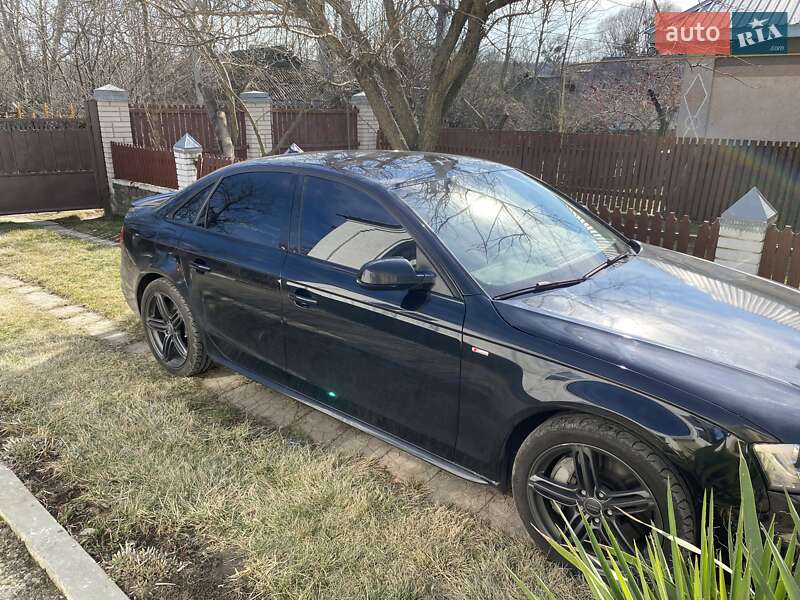 Седан Audi A4 2013 в 