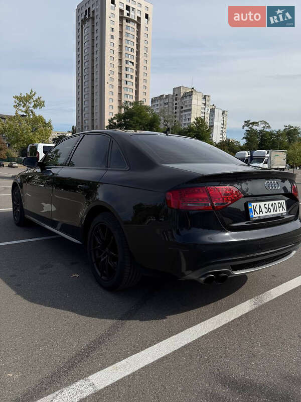 Седан Audi A4 2011 в Киеве