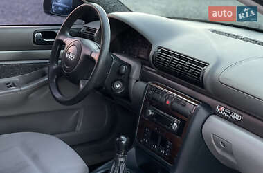 Седан Audi A4 1998 в 