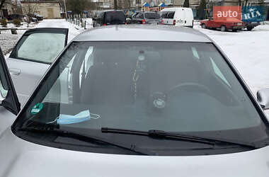 Седан Audi A4 2000 в 