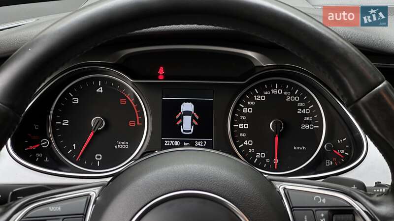 Универсал Audi A4 2015 в Киеве