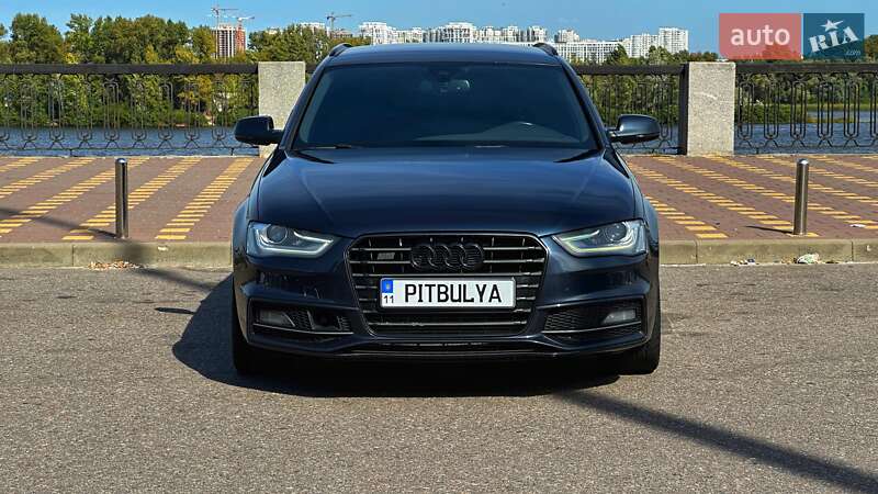 Универсал Audi A4 2015 в 