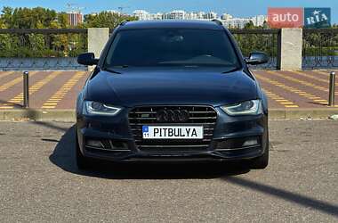 Универсал Audi A4 2015 в 