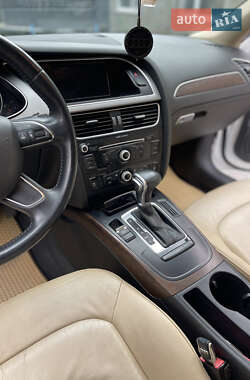 Седан Audi A4 2012 в 