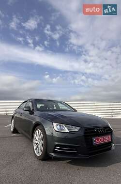 Седан Audi A4 2017 в 
