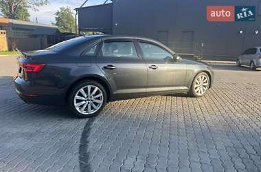 Седан Audi A4 2017 в 