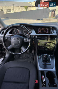 Седан Audi A4 2010 в 