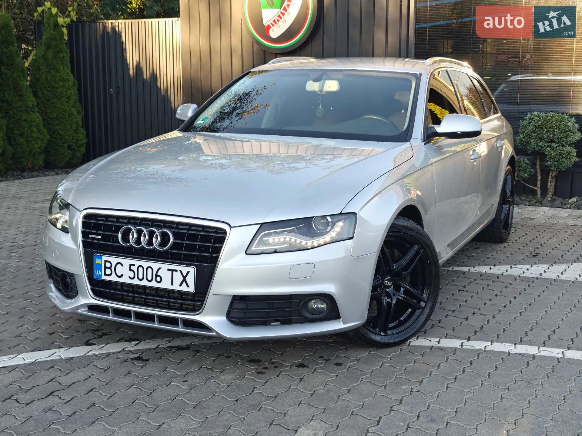 2011 Audi A4 - мініатюра 2