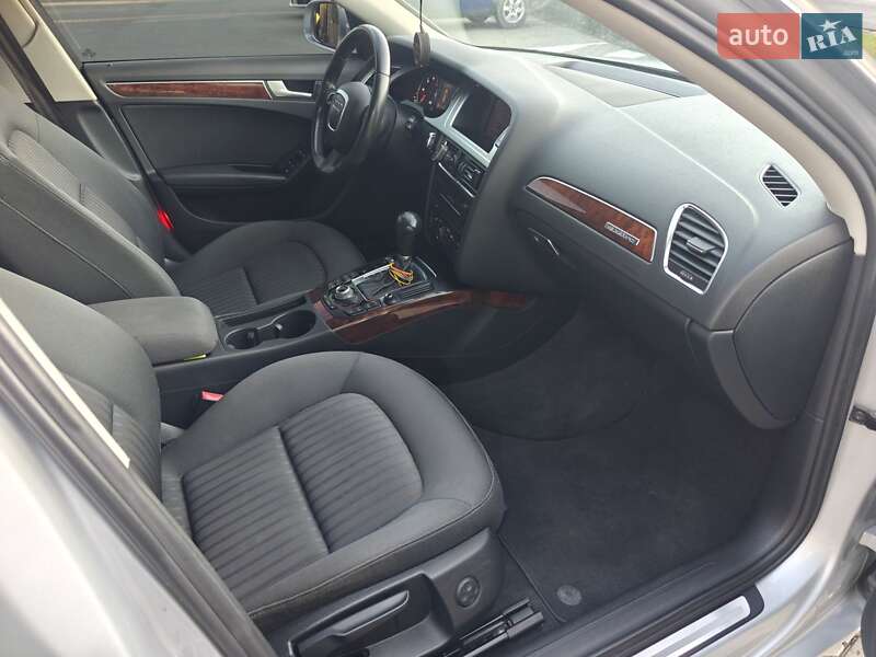 Универсал Audi A4 2011 в Новояворовске