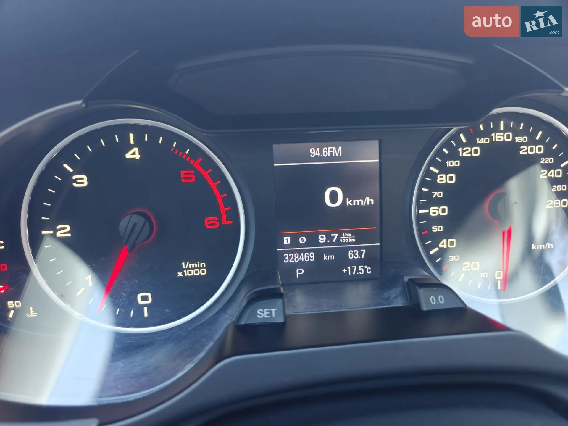 2011 Audi A4 - мініатюра 23