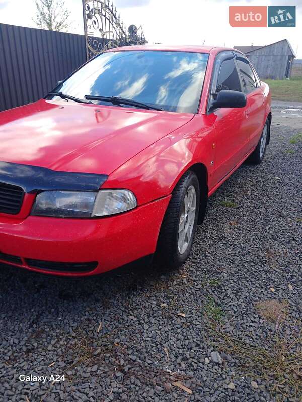 Седан Audi A4 1996 в Владимирце фото 2 Седан Audi A4 1996 в Владимирце