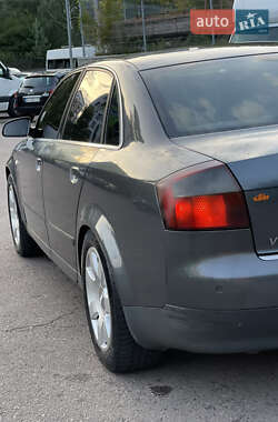 Седан Audi A4 2001 в 