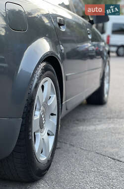 Седан Audi A4 2001 в 