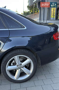 Седан Audi A4 2012 в 