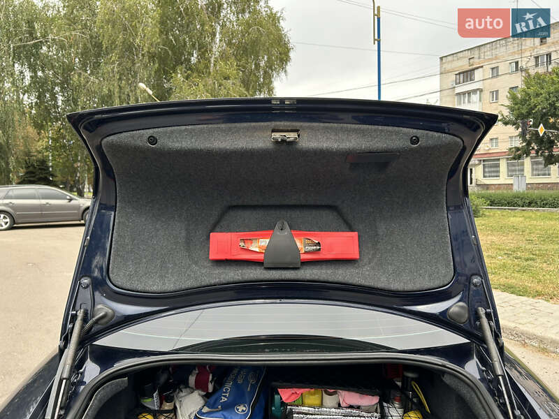 Седан Audi A4 2003 в Житомире