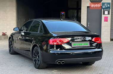 Седан Audi A4 2010 в 