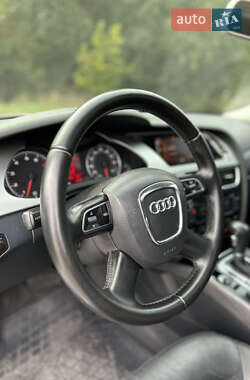 Седан Audi A4 2010 в 