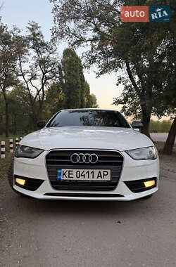 Седан Audi A4 2012 в 