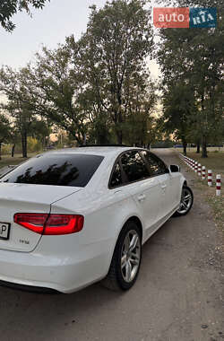 Седан Audi A4 2012 в 