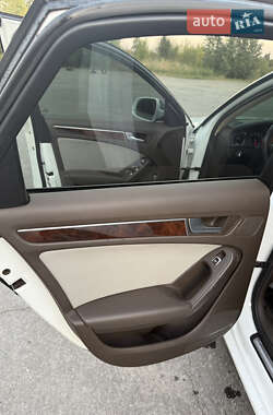 Седан Audi A4 2012 в 