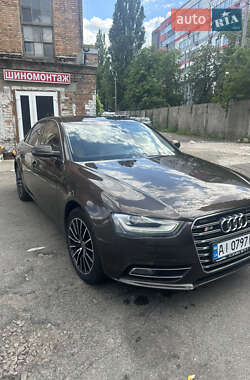 Седан Audi A4 2013 в 