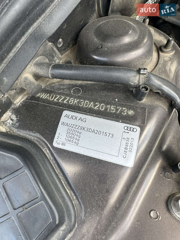 Седан Audi A4 2013 в Киеве