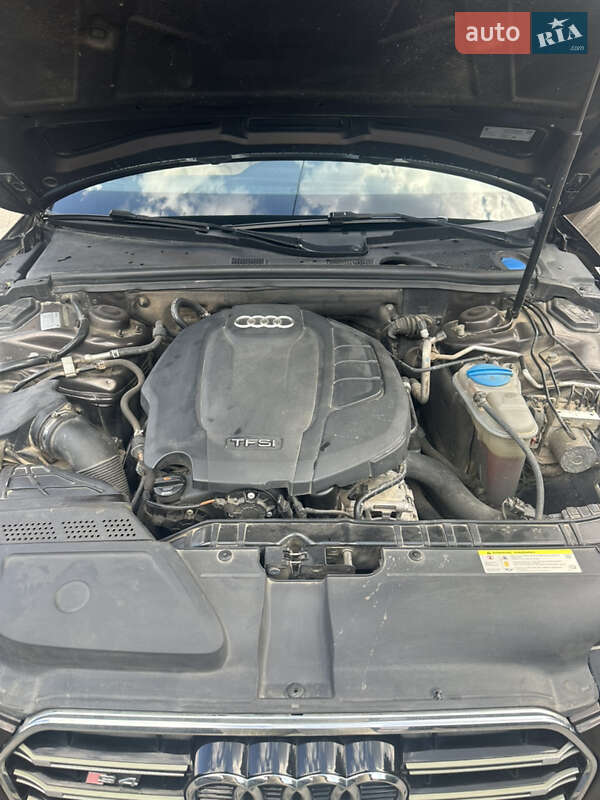 Седан Audi A4 2013 в Киеве