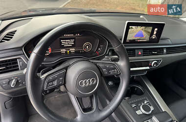 Седан Audi A4 2019 в 
