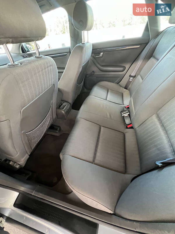 Седан Audi A4 2002 в Запорожье