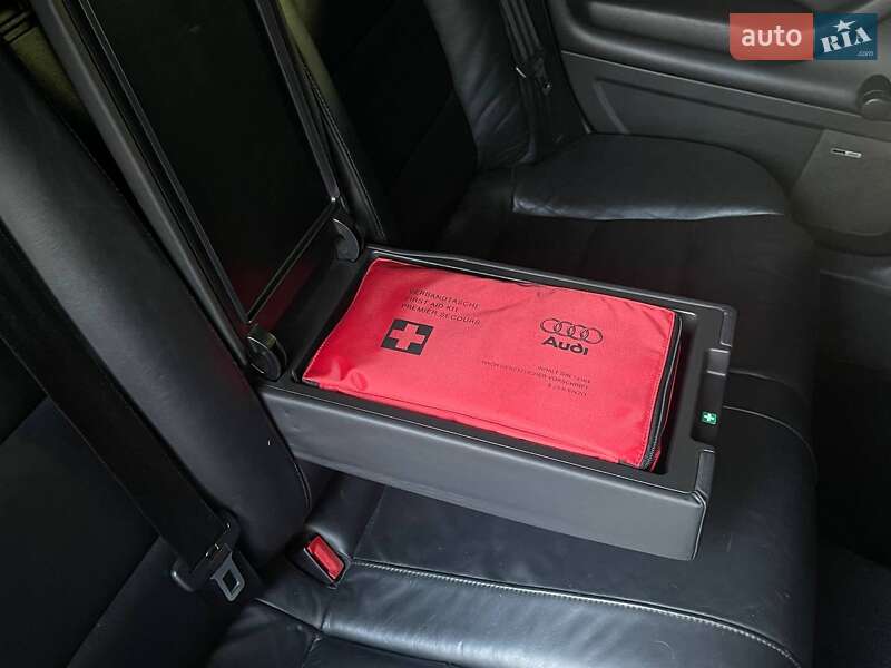 Универсал Audi A4 2004 в Одессе